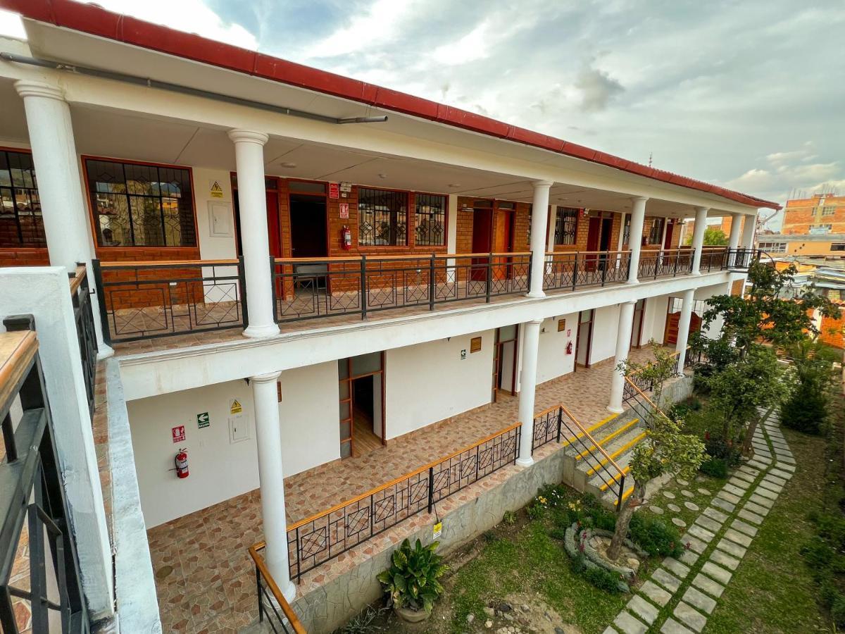 Tupac Huaraz Hostel Ngoại thất bức ảnh