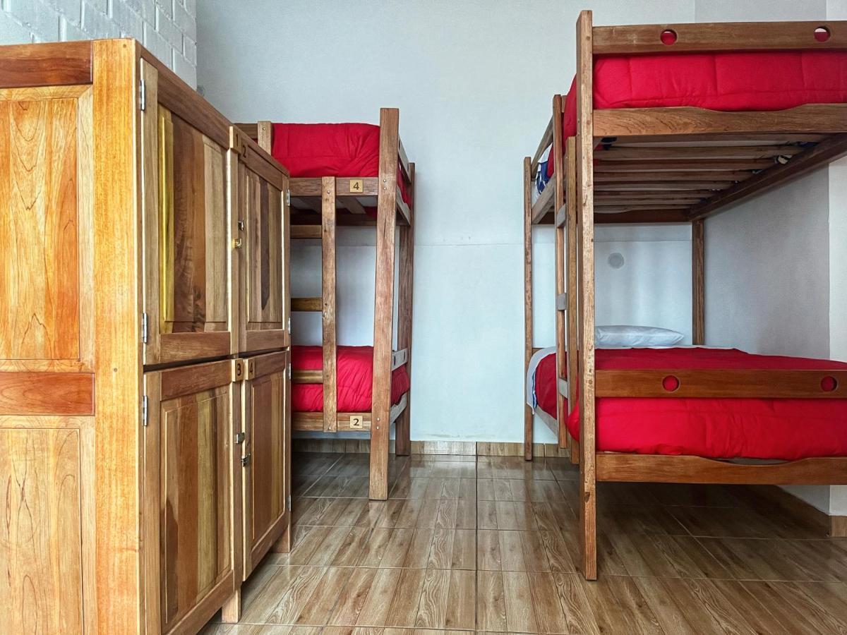 Tupac Huaraz Hostel Ngoại thất bức ảnh