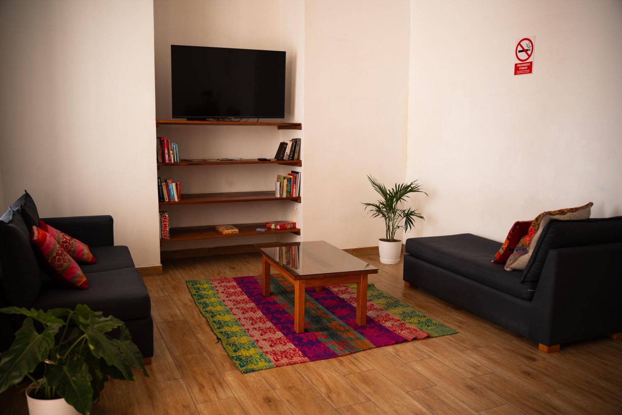 Tupac Huaraz Hostel Ngoại thất bức ảnh
