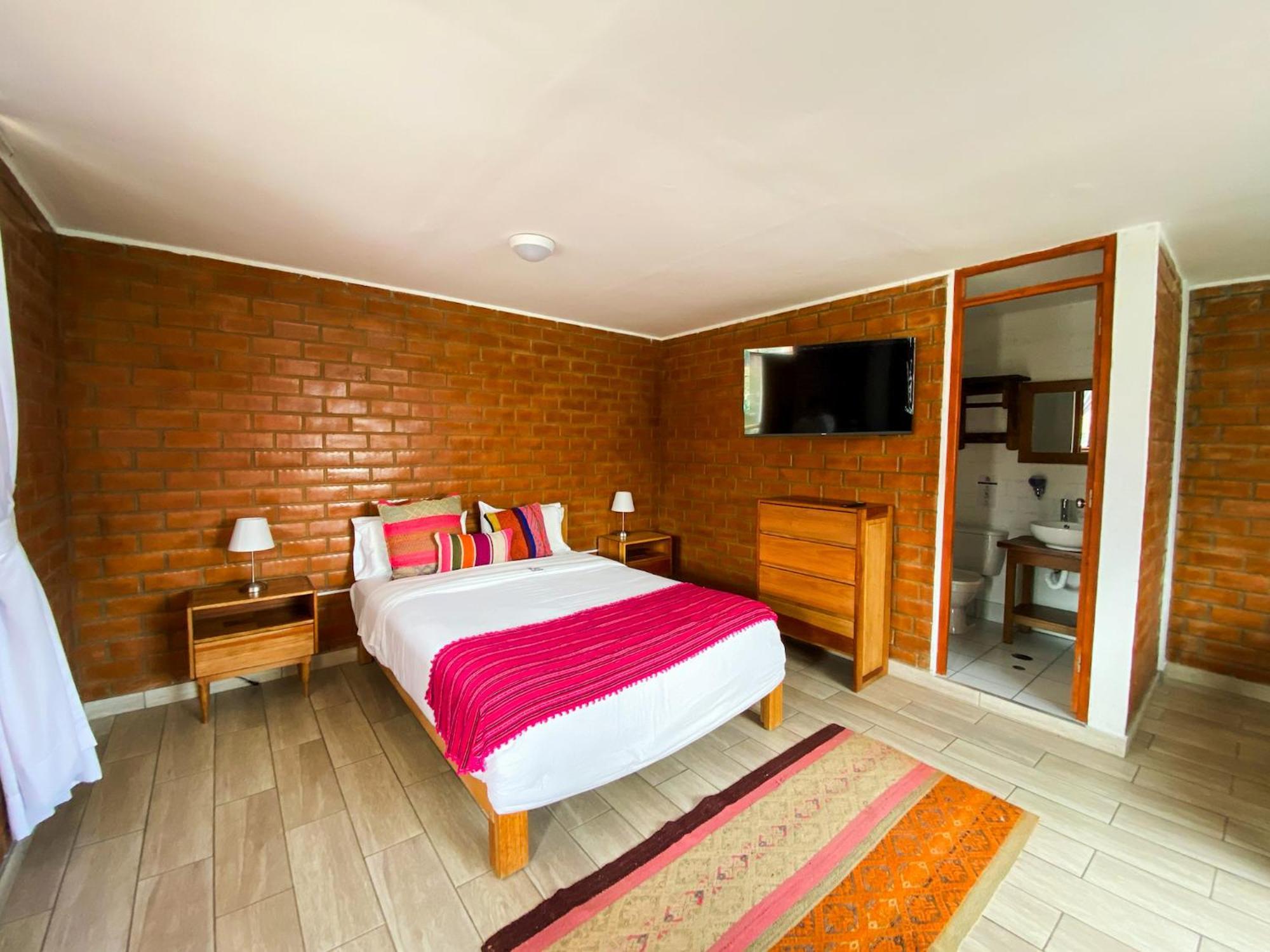 Tupac Huaraz Hostel Ngoại thất bức ảnh