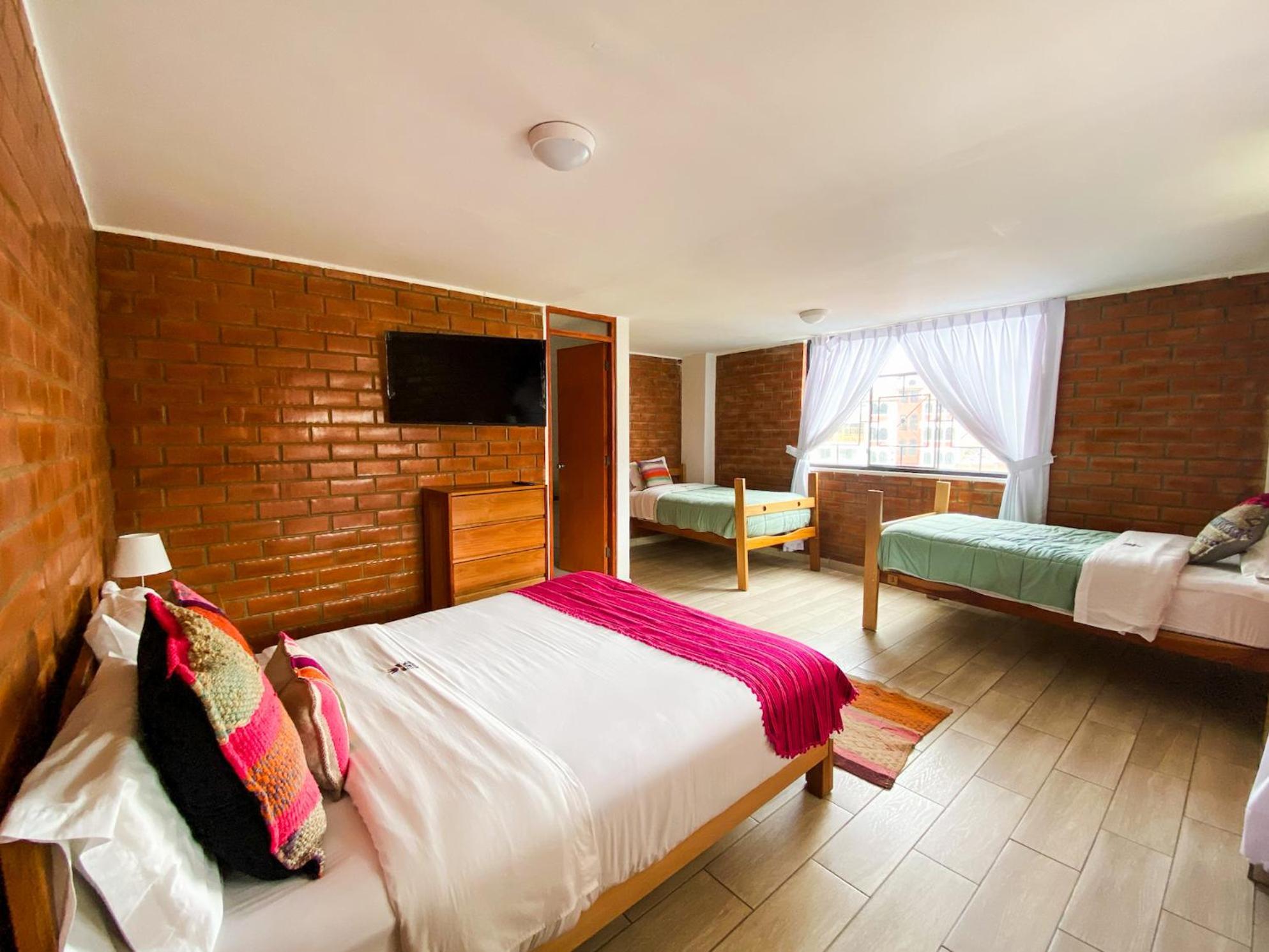 Tupac Huaraz Hostel Ngoại thất bức ảnh